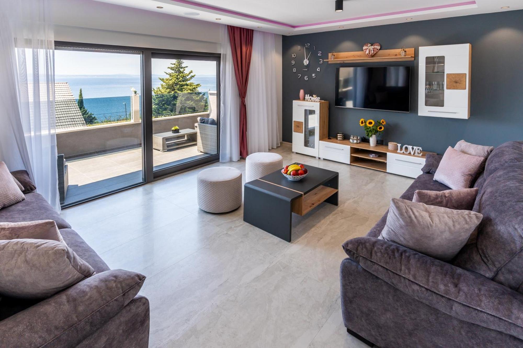 Luxury Apartment Lorena - Private Heated Pool - Єсенице Екстер'єр фото
