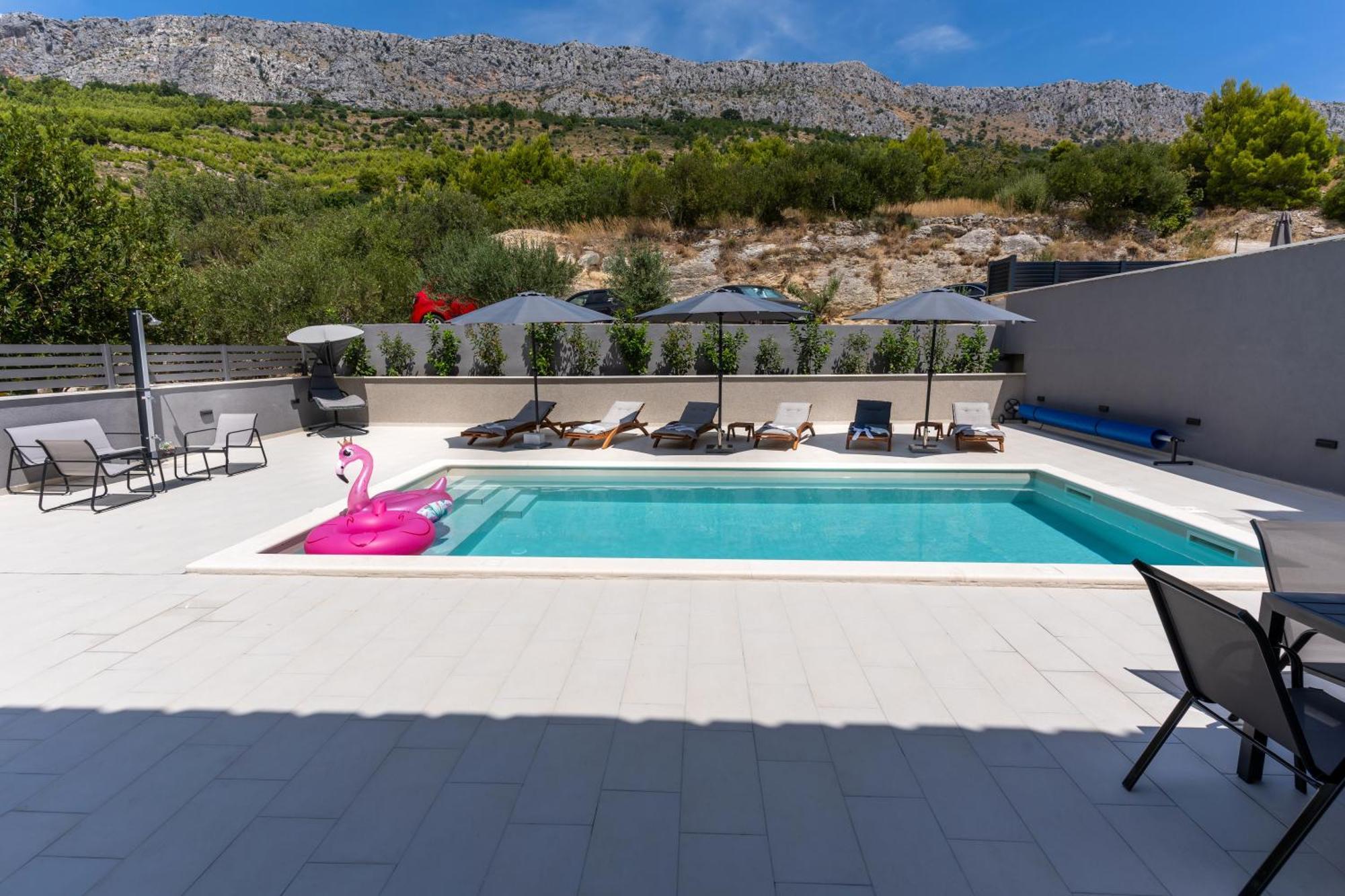 Luxury Apartment Lorena - Private Heated Pool - Єсенице Екстер'єр фото